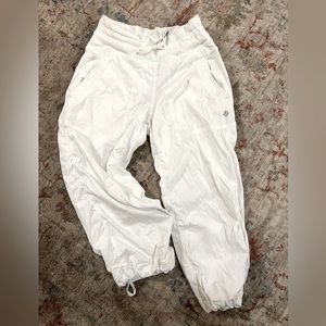 LuLuLemon Capri yoga pants